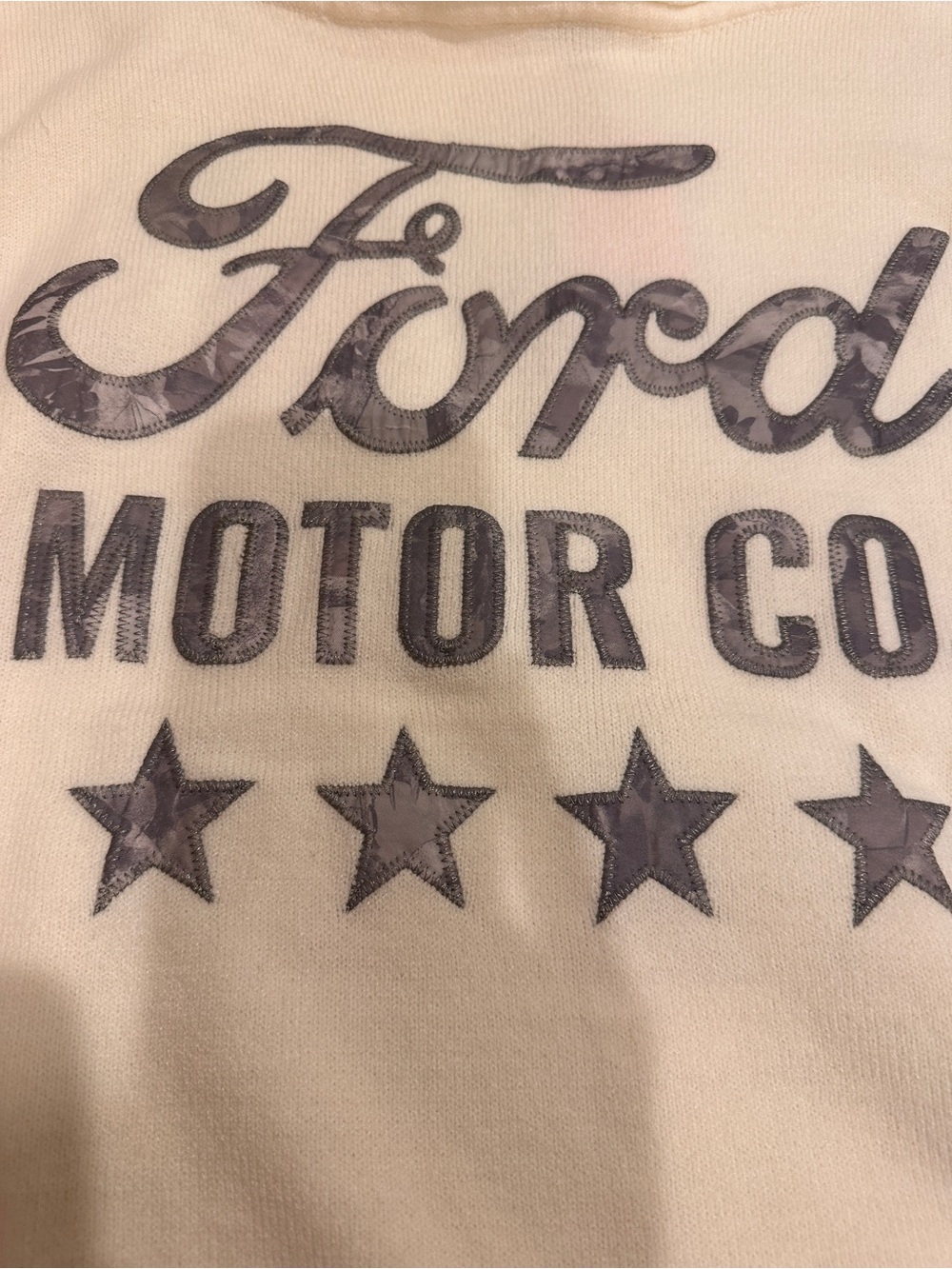 Ford Cream Branded Sweatshirt Label Detail - Picture 5 of 9